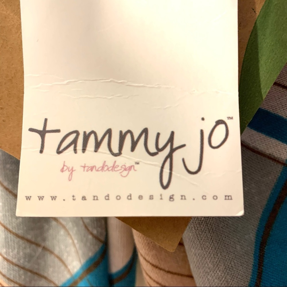 2/$35 Tammy Jo Vintage Fabric Redone Flo Crop Top - Picture 5 of 9